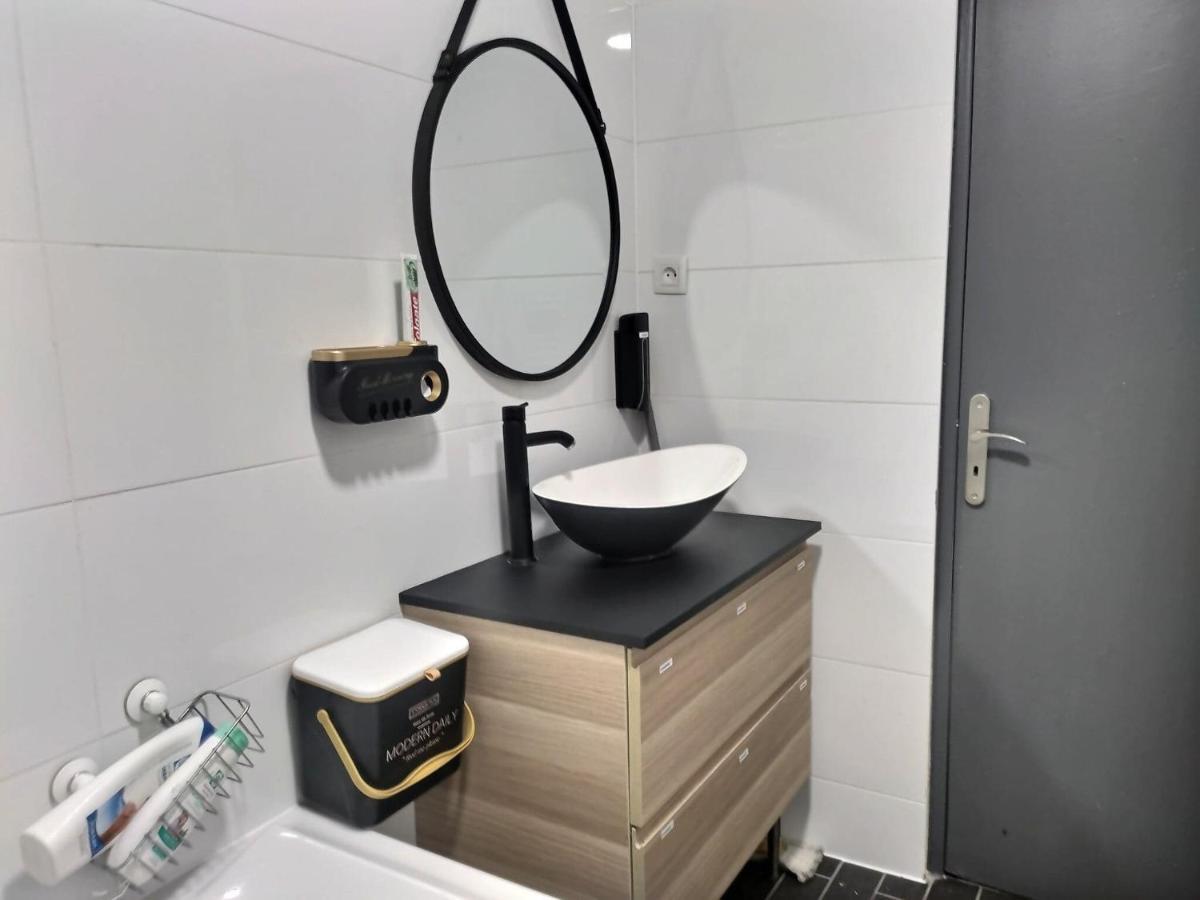 Chambre Privee 23M - Canape Lit - Wifi - Appart 120M Woippy Exteriör bild